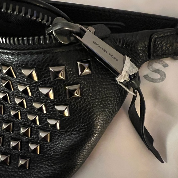 NWT Michael Kors Rhea studded belt bag Fanny pack! HTF black leather w/ graphite - Picture 5 of 12